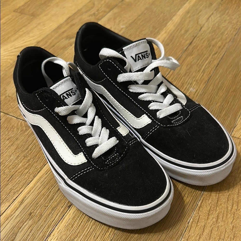 Vans Classic Black and White Low-Tops